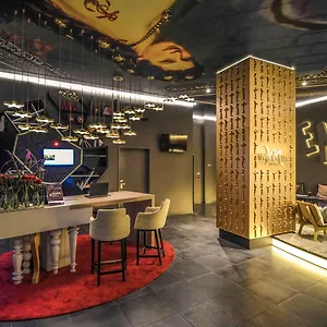 Mercure First Szálloda