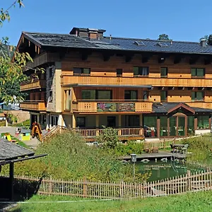 3* Hotel In Out Unterellmau
